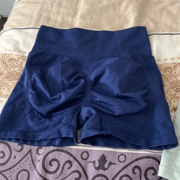 Short leggings both Size S - Picture 4 of 6